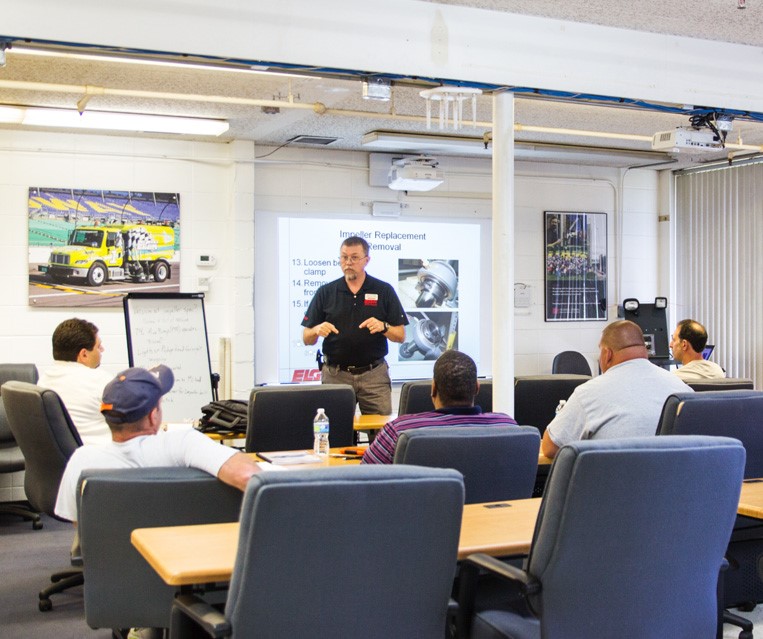 4 Ways to Improve Street Sweeper Training