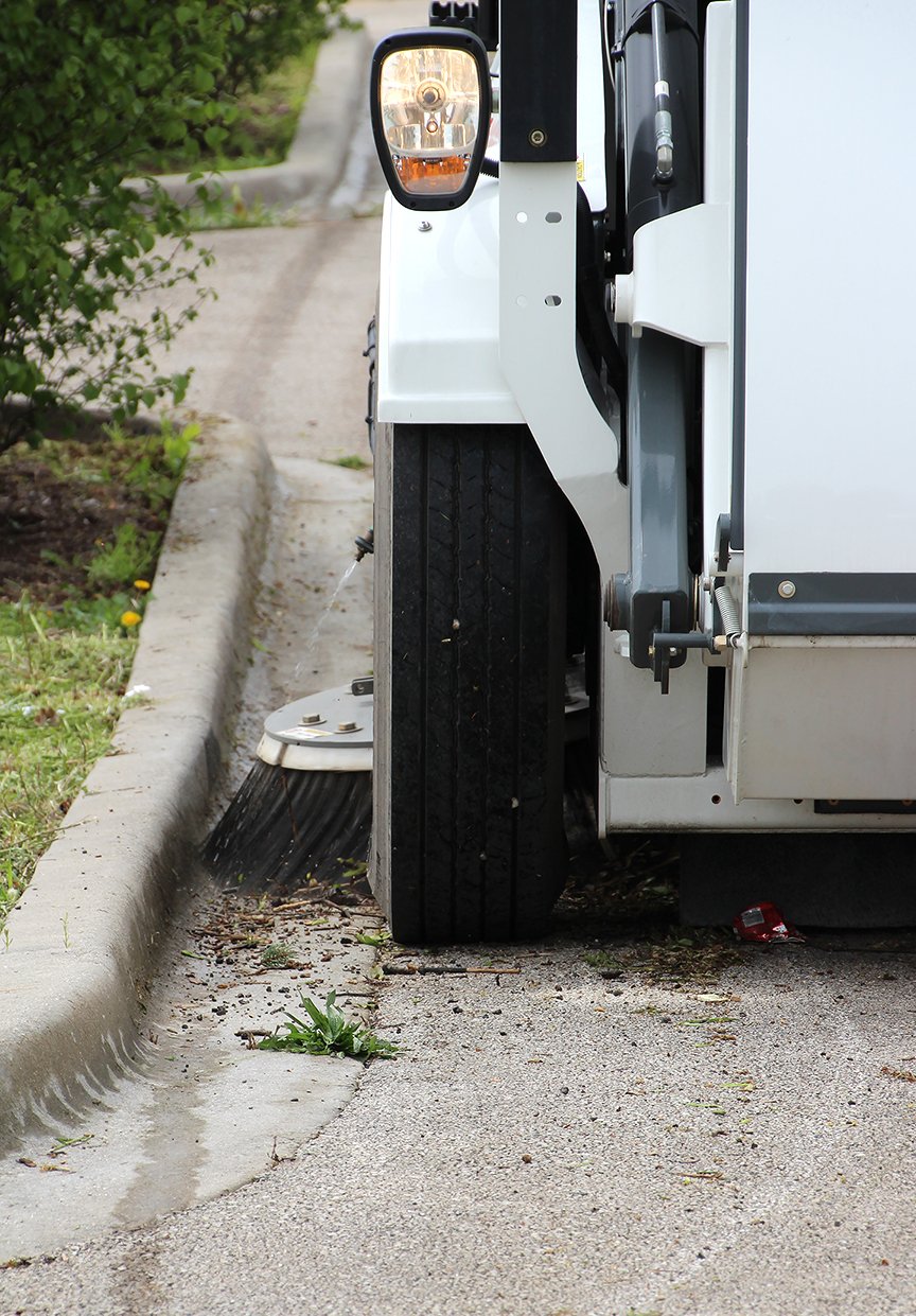 Elgin Pelican Up Close Curb