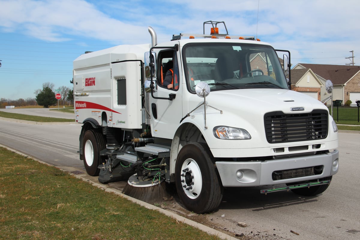 Whirlwind1 vacuum sweeper truck