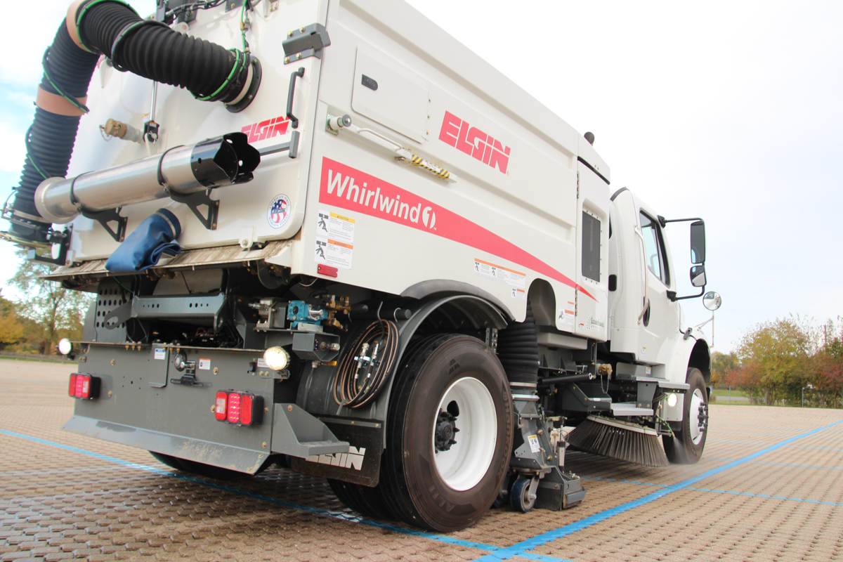 Whirlwind1 vacuum sweeper truck