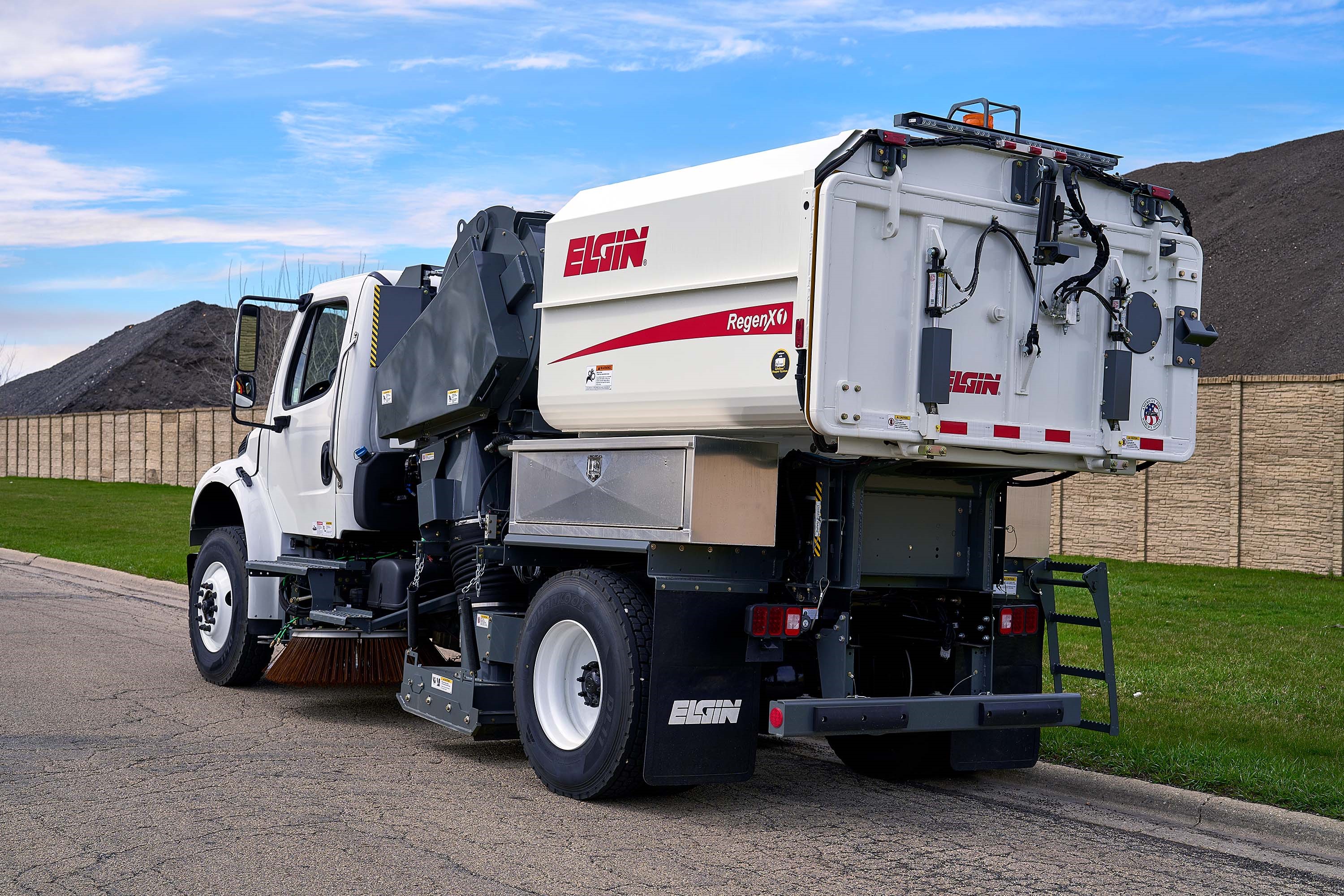 Press Release: Elgin Sweeper Debuts RegenX1®